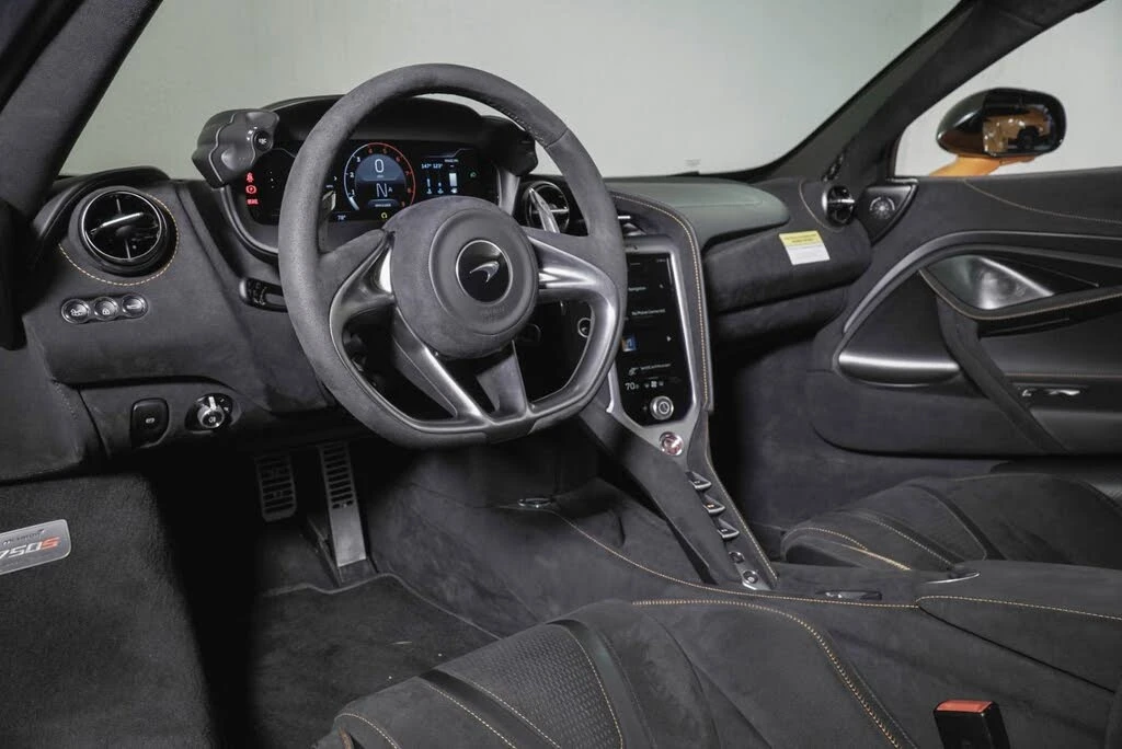 2024 McLaren 750S Spider - Image 3 of 31