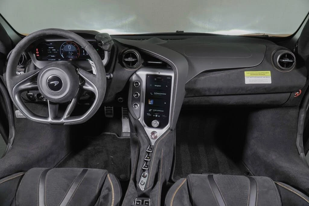 2024 McLaren 750S Spider - Image 10 of 31