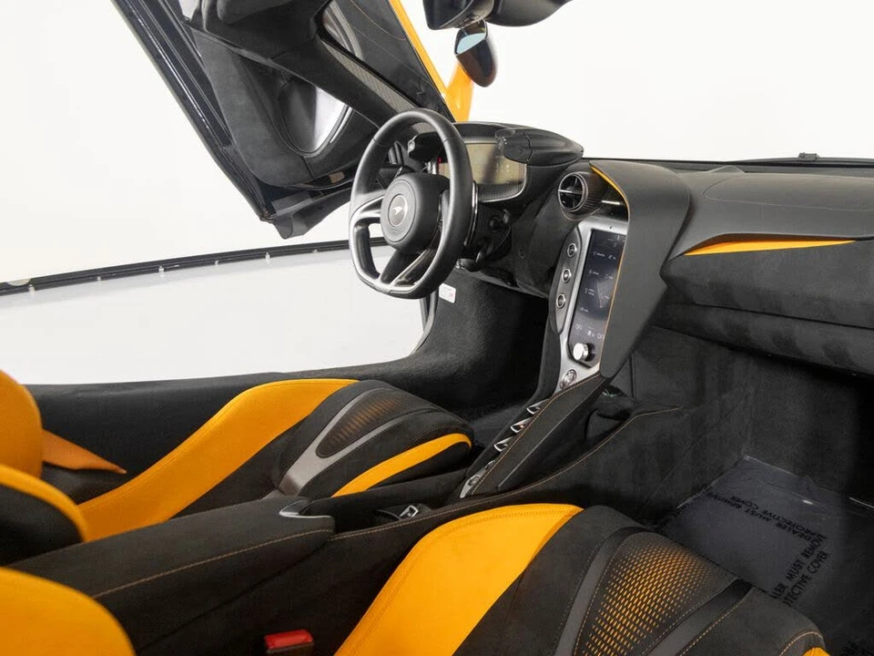 2024 McLaren 750S Spider - Image 29 of 31