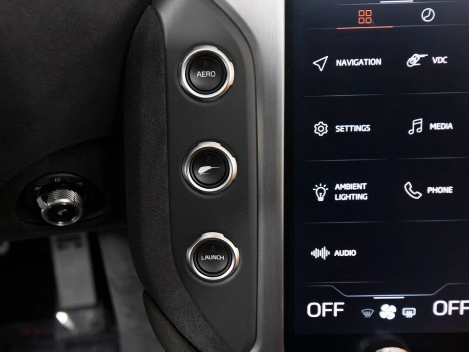 2024 McLaren 750S Spider - Image 25 of 31
