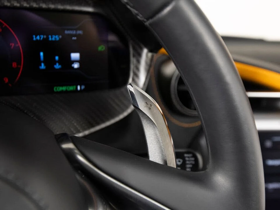 2024 McLaren 750S Spider - Image 20 of 31