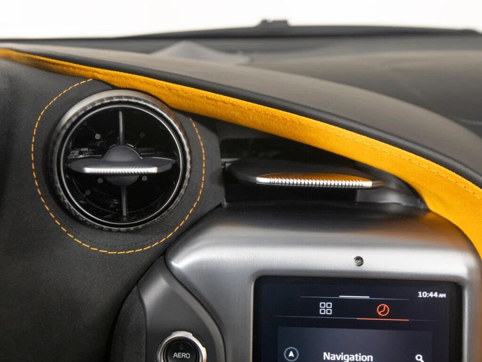 2024 McLaren 750S Spider - Image 23 of 31