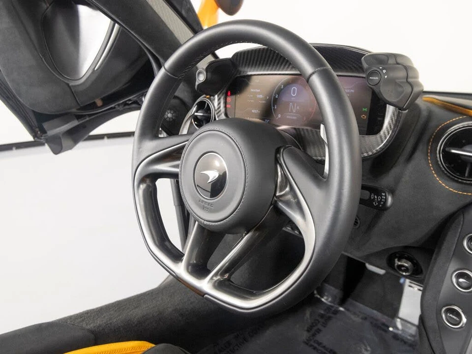 2024 McLaren 750S Spider - Image 31 of 31