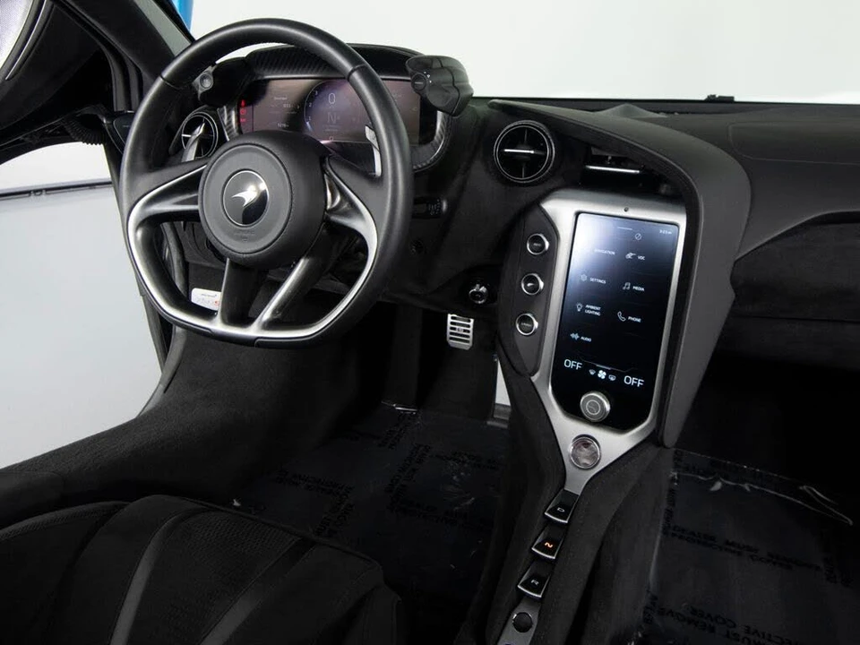 2024 McLaren 750S Spider - Image 31 of 31
