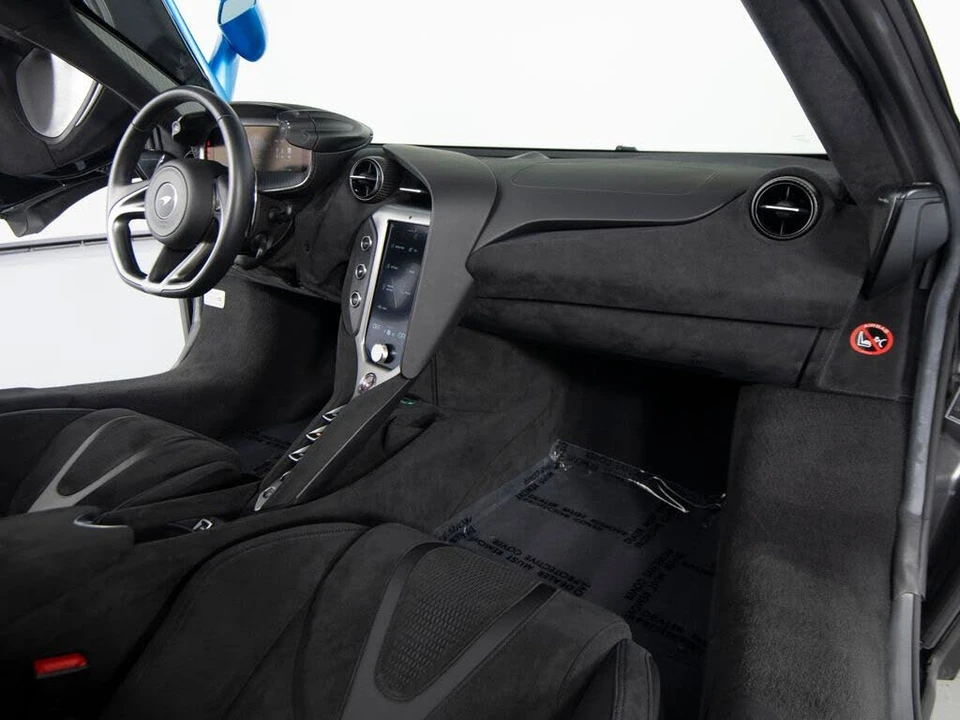 2024 McLaren 750S Spider - Image 30 of 31