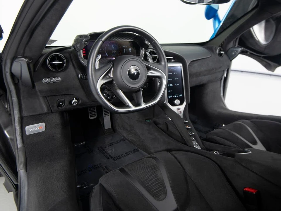 2024 McLaren 750S Spider - Image 16 of 31