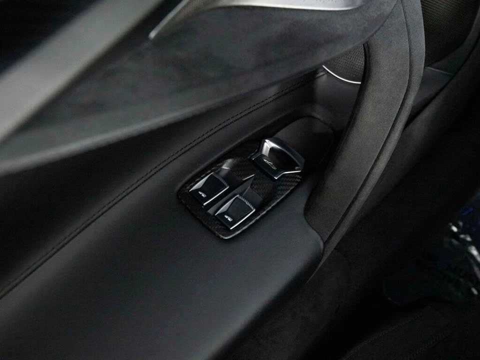 2024 McLaren 750S Spider - Image 14 of 31