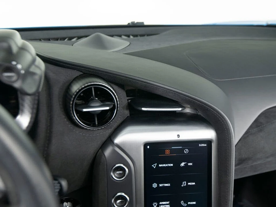 2024 McLaren 750S Spider - Image 23 of 31