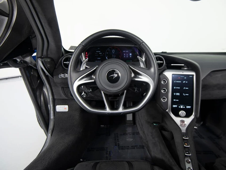 2024 McLaren 750S Spider - Image 17 of 31