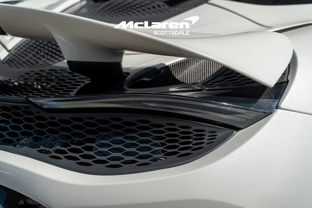 2024 McLaren 750S Spider - Image 30 of 31