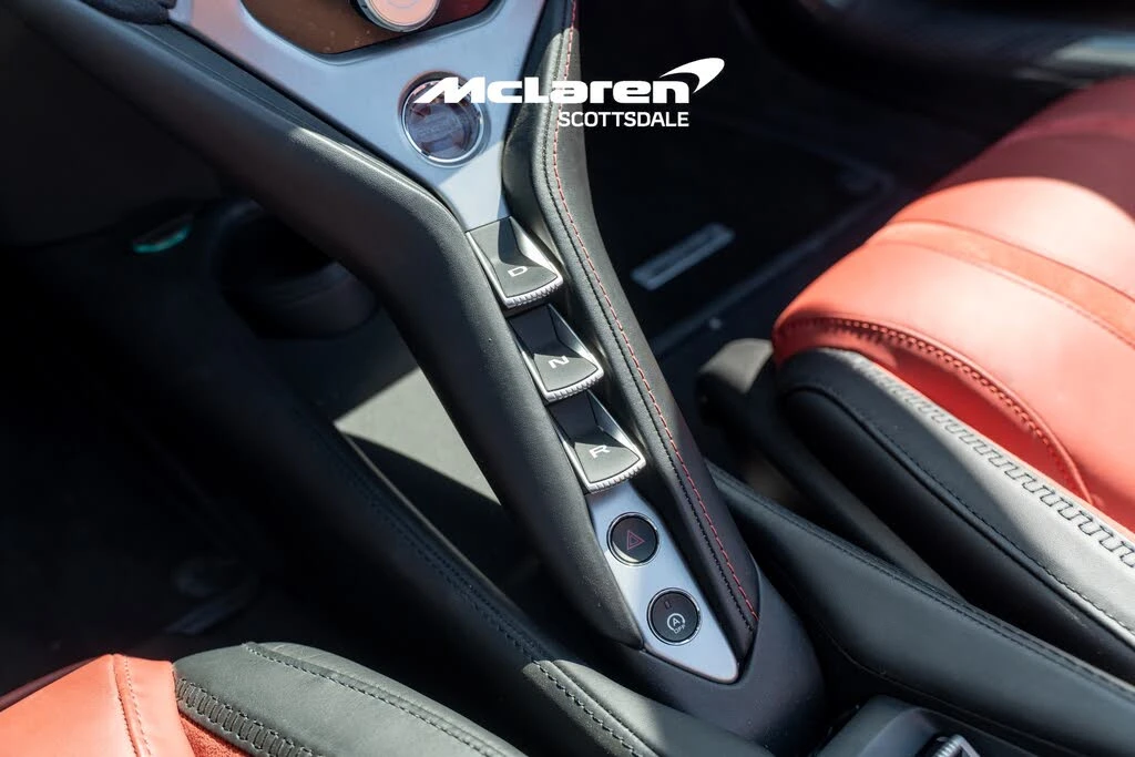 2024 McLaren 750S Spider - Image 17 of 31