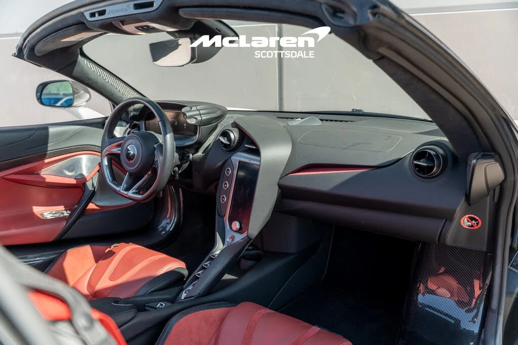 2024 McLaren 750S Spider - Image 18 of 31