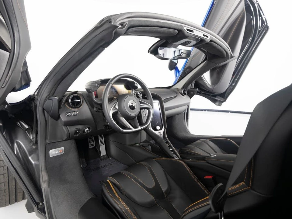 2024 McLaren 750S Spider - Image 29 of 31