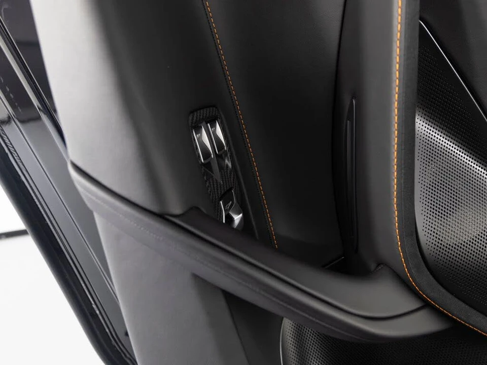 2024 McLaren 750S Spider - Image 13 of 31