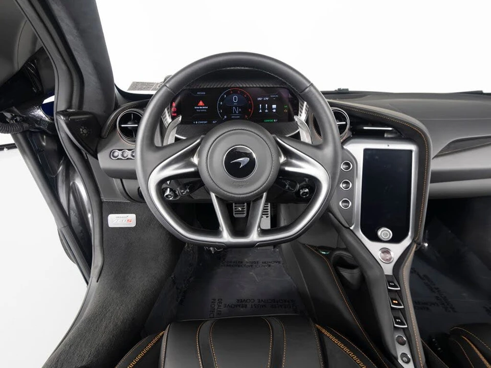 2024 McLaren 750S Spider - Image 16 of 31