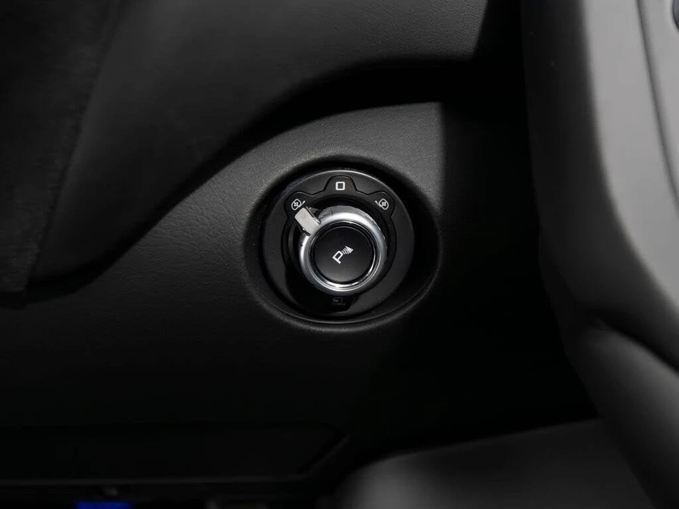 2024 McLaren 750S Spider - Image 20 of 31