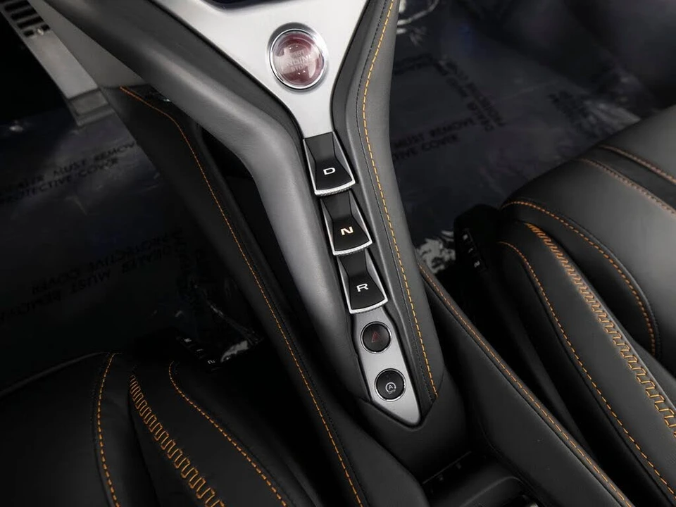 2024 McLaren 750S Spider - Image 26 of 31