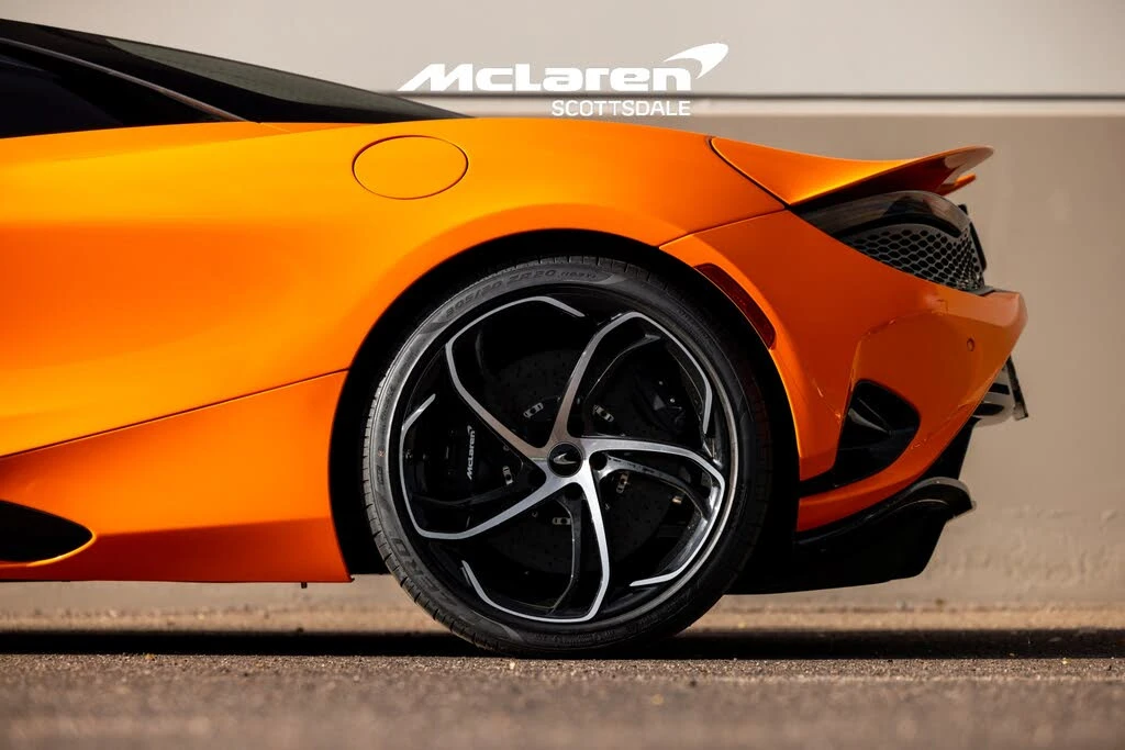 2024 McLaren 750S Spider - Image 18 of 31