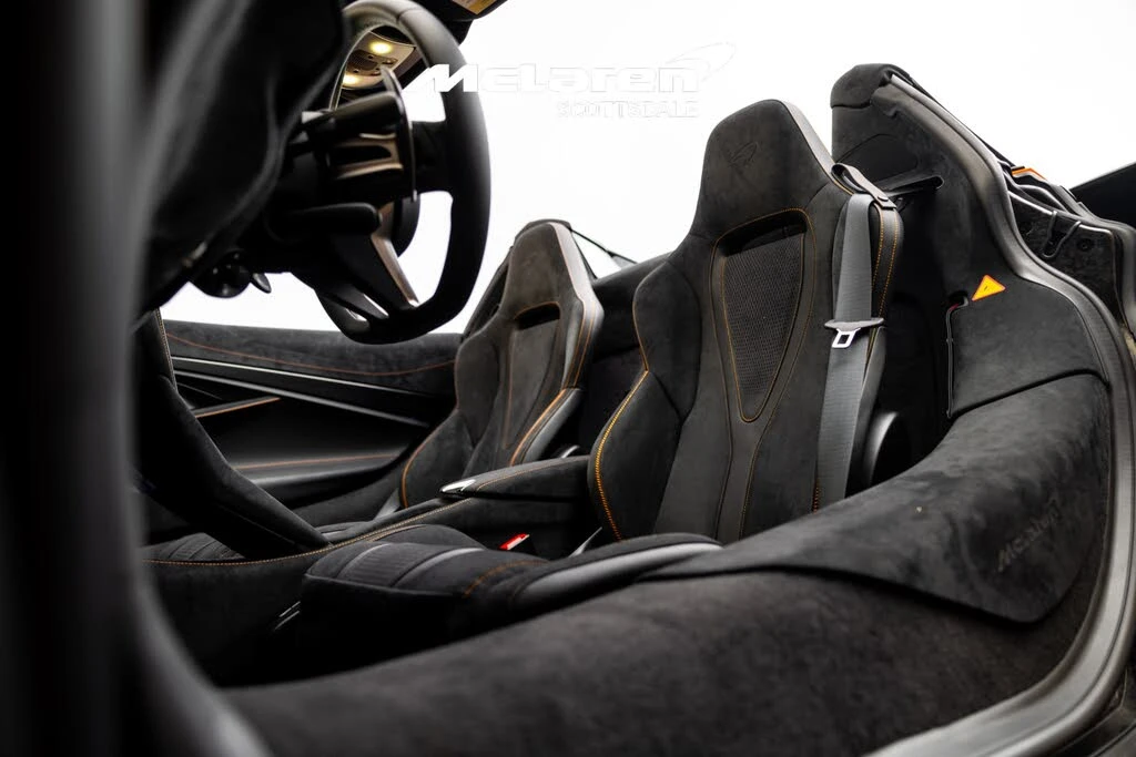 2024 McLaren 750S Spider - Image 19 of 31