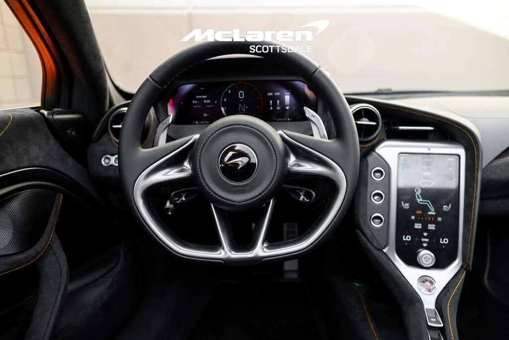 2024 McLaren 750S Spider - Image 29 of 31