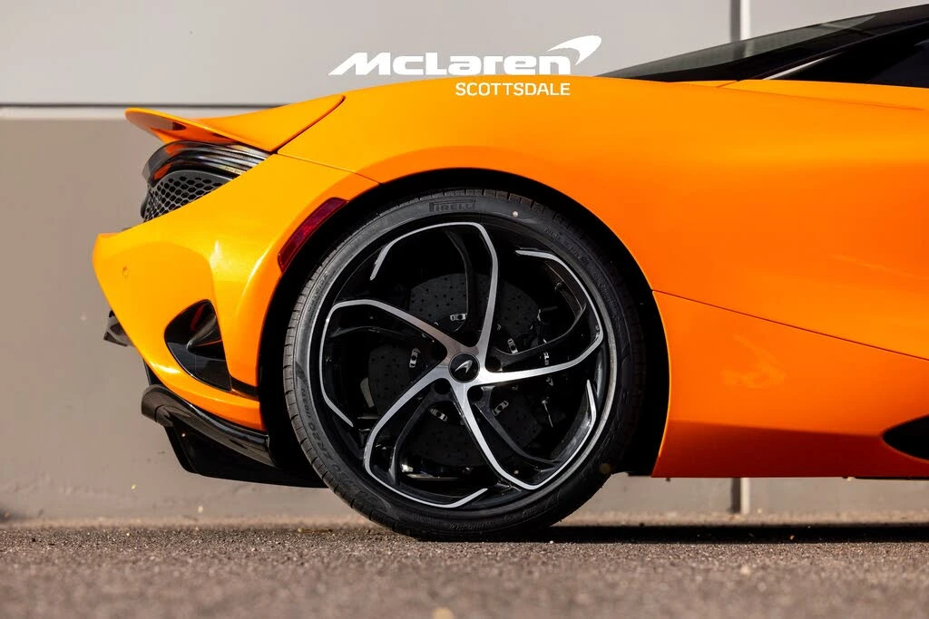 2024 McLaren 750S Spider - Image 15 of 31