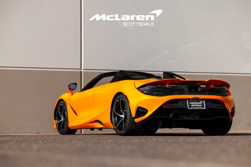 2024 McLaren 750S Spider - Image 7 of 31