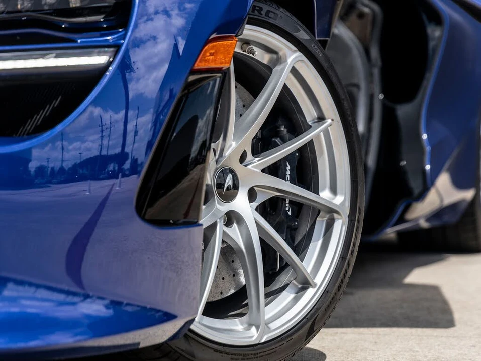 2024 McLaren 750S Spider - Image 21 of 31