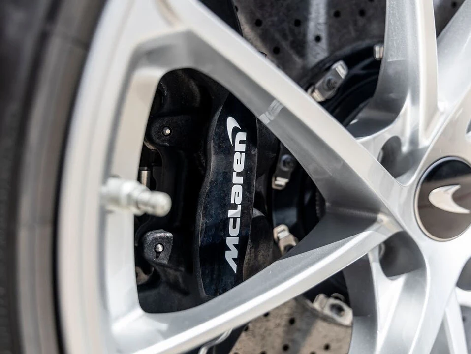 2024 McLaren 750S Spider - Image 19 of 31