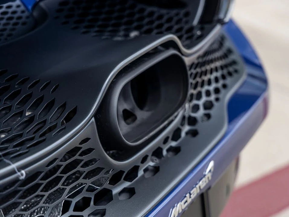2024 McLaren 750S Spider - Image 15 of 31