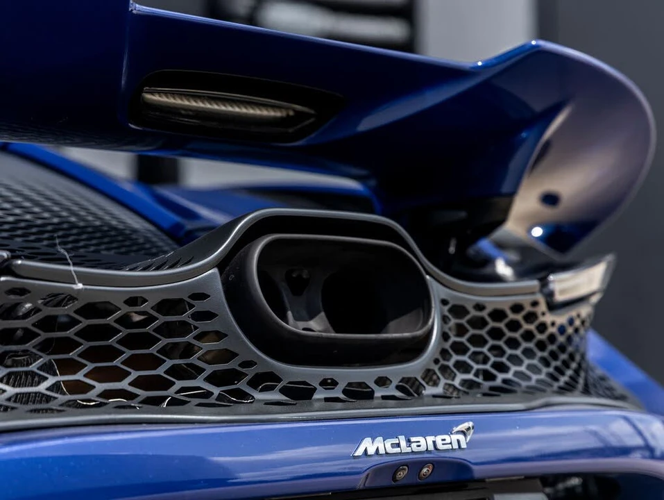 2024 McLaren 750S Spider - Image 14 of 31