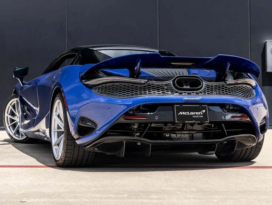 2024 McLaren 750S Spider - Image 7 of 31