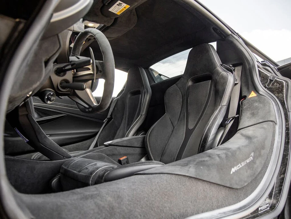 2024 McLaren 750S Spider - Image 28 of 31