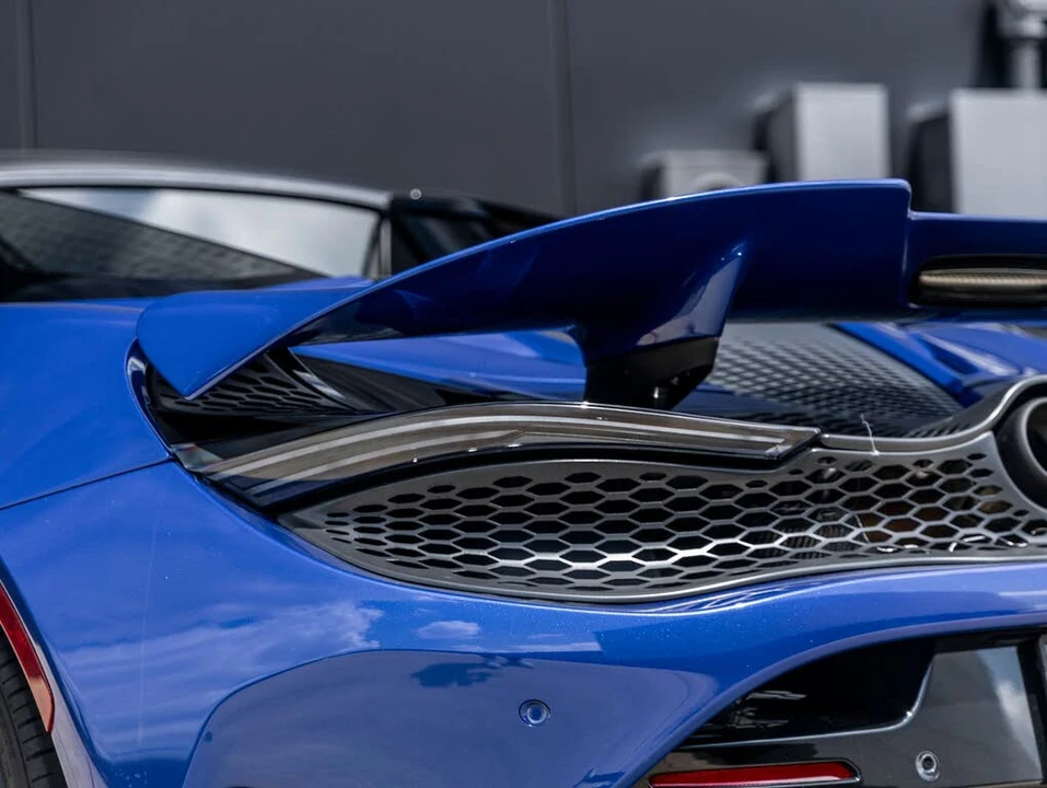 2024 McLaren 750S Spider - Image 13 of 31