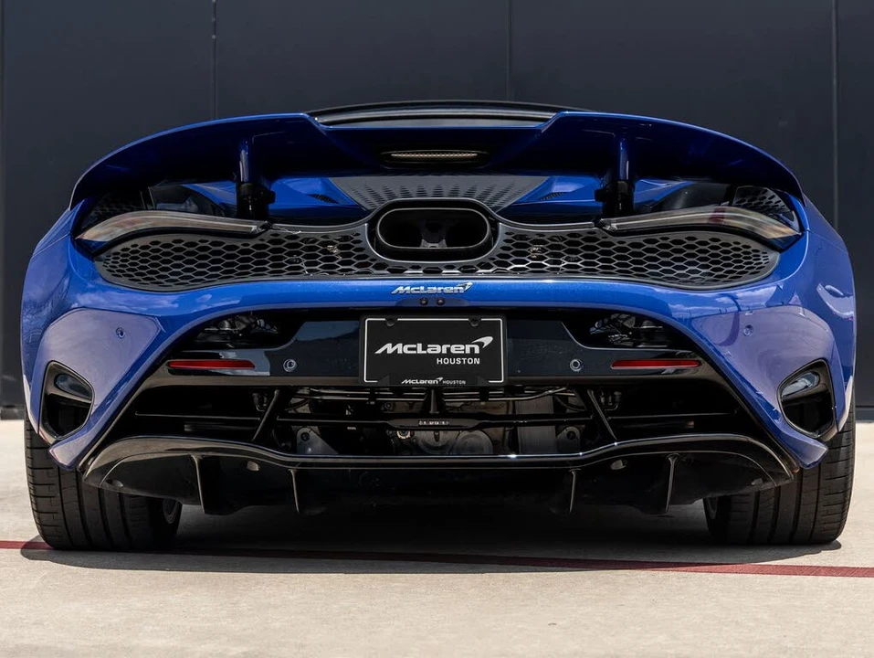 2024 McLaren 750S Spider - Image 8 of 31