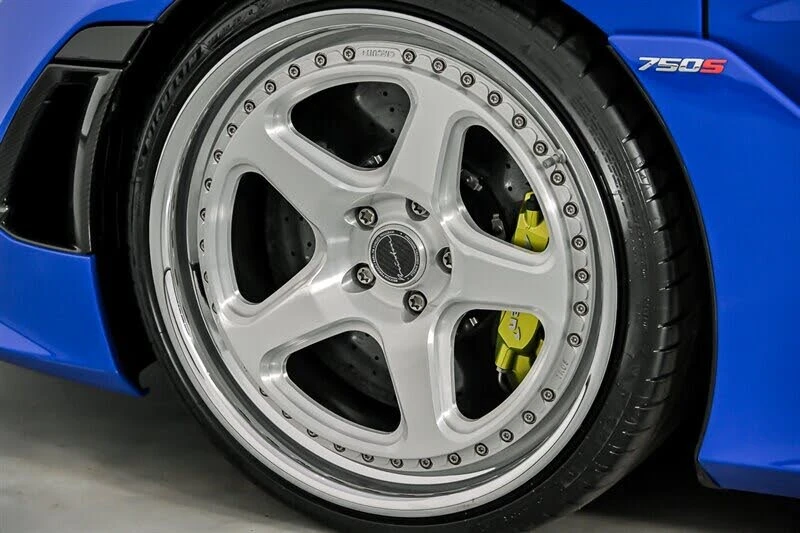 2024 McLaren 750S Spider - Image 14 of 31