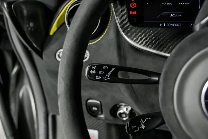2024 McLaren 750S Spider - Image 31 of 31