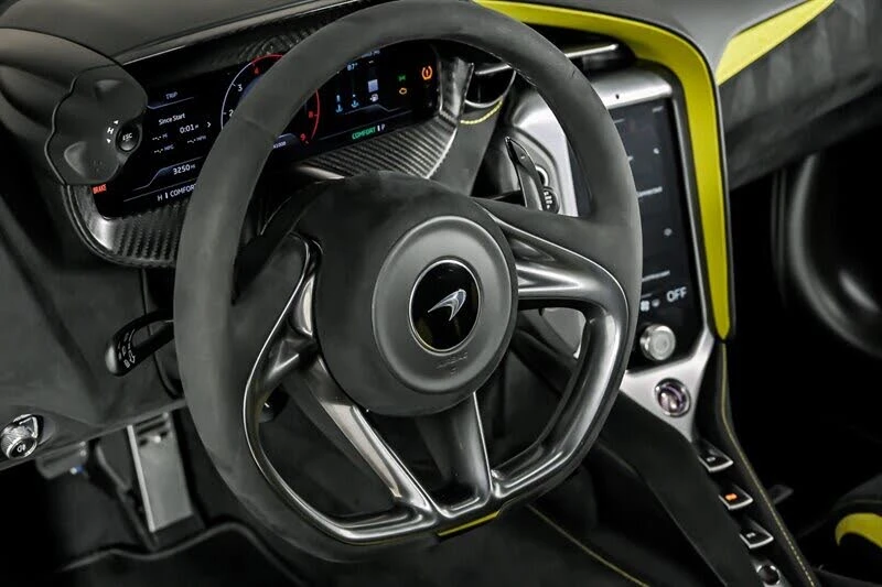 2024 McLaren 750S Spider - Image 26 of 31