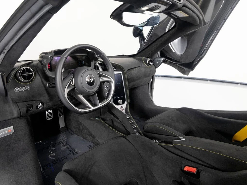 2024 McLaren 750S Spider - Image 16 of 31