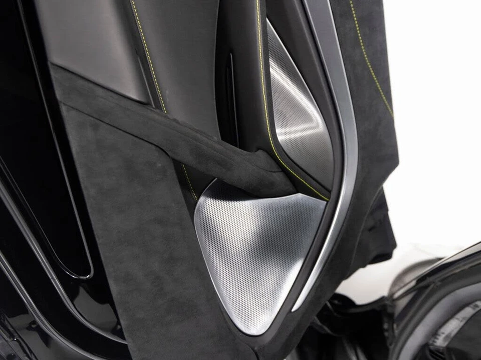 2024 McLaren 750S Spider - Image 13 of 31
