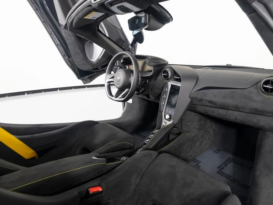 2024 McLaren 750S Spider - Image 29 of 31