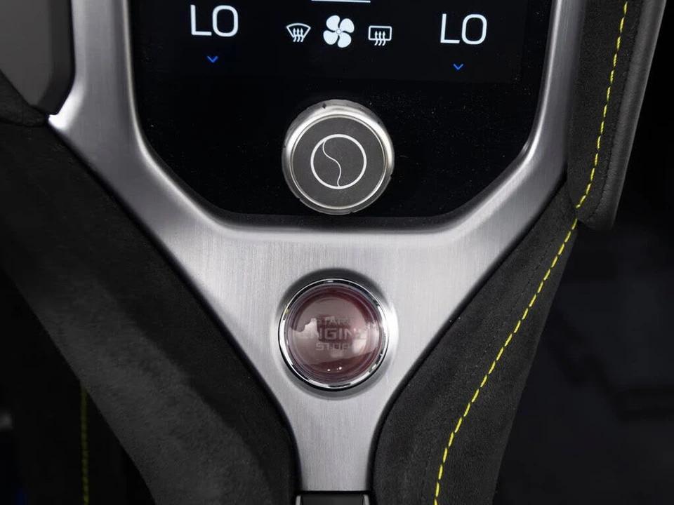 2024 McLaren 750S Spider - Image 23 of 31
