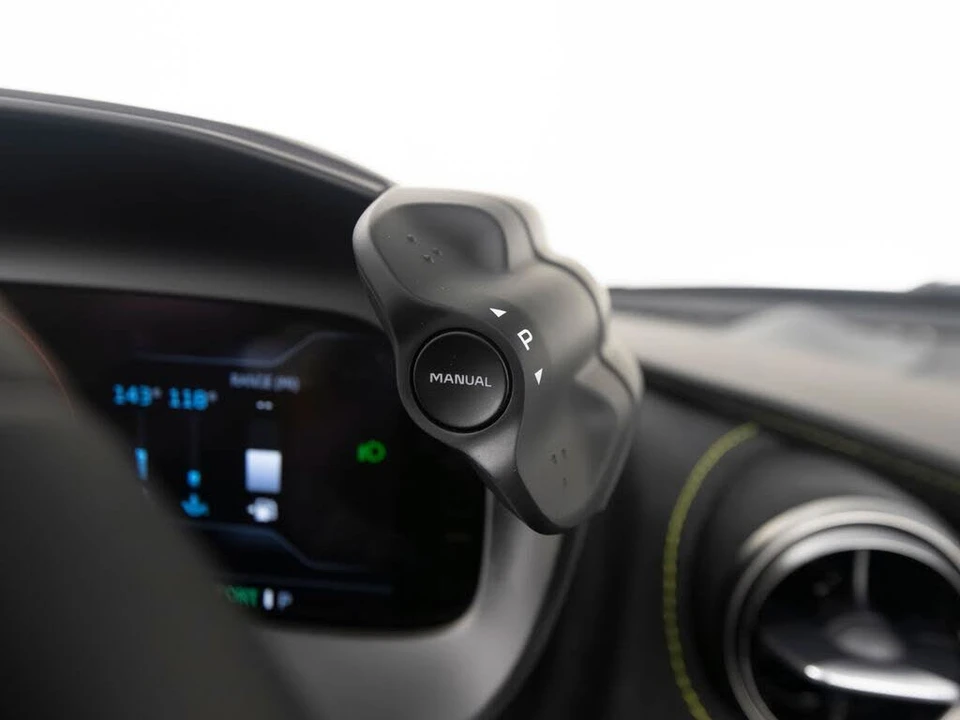 2024 McLaren 750S Spider - Image 26 of 31