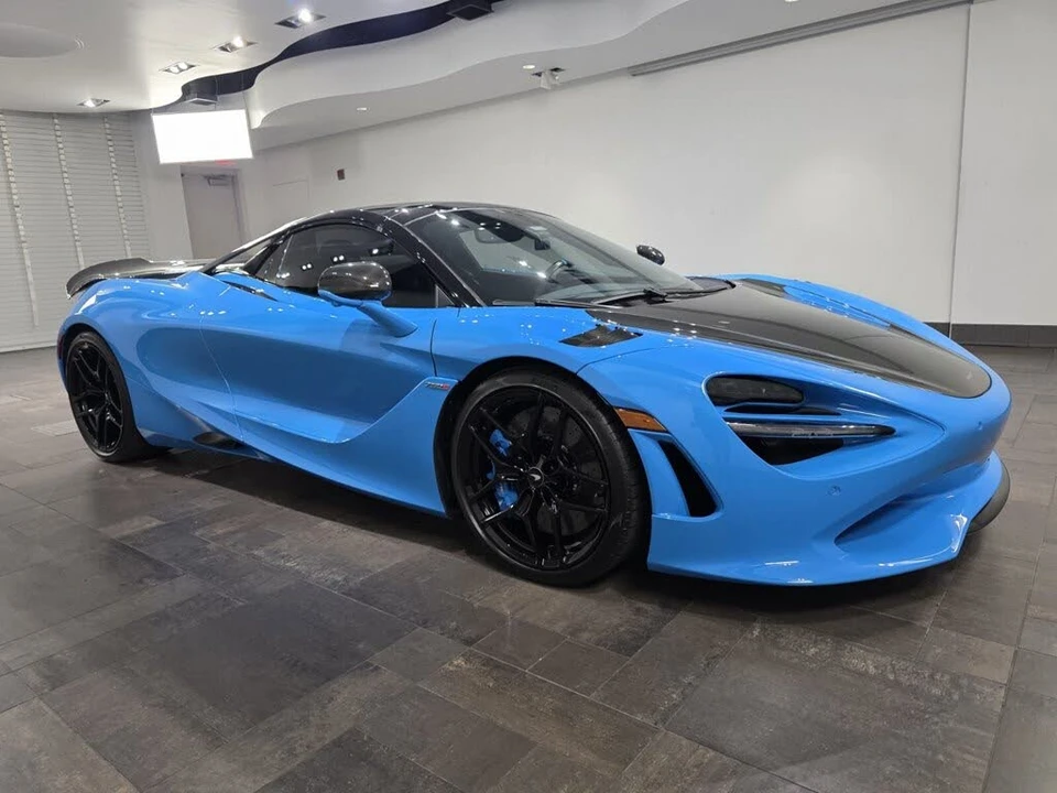 2024 McLaren 750S Spider - Image 20 of 29