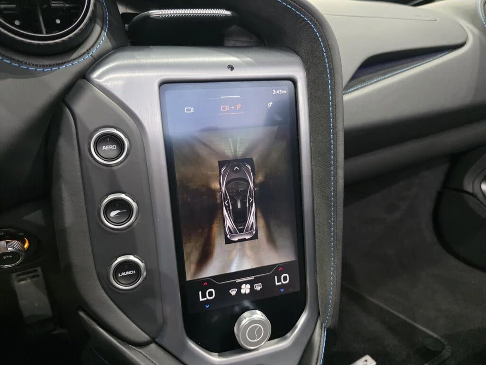 2024 McLaren 750S Spider - Image 16 of 29