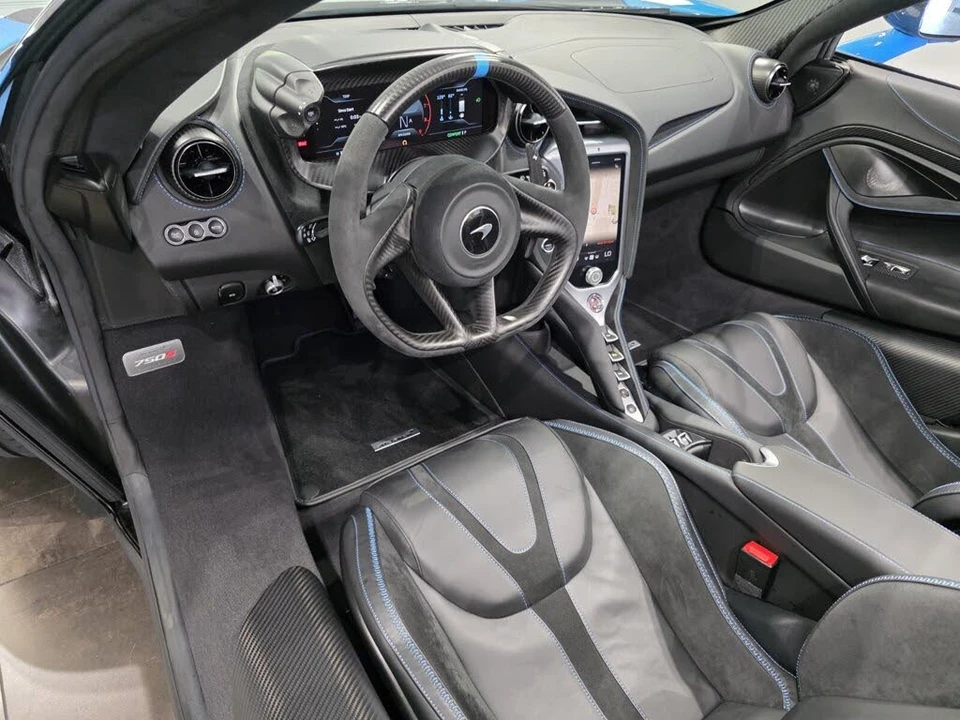 2024 McLaren 750S Spider - Image 7 of 29