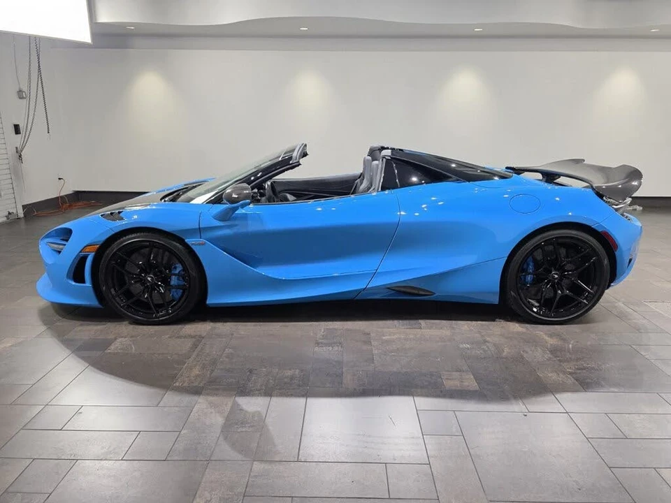 2024 McLaren 750S Spider - Image 3 of 29