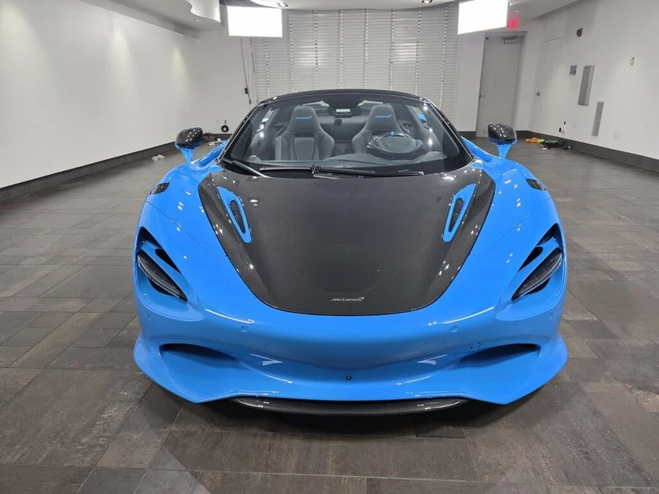 2024 McLaren 750S Spider - Image 2 of 29