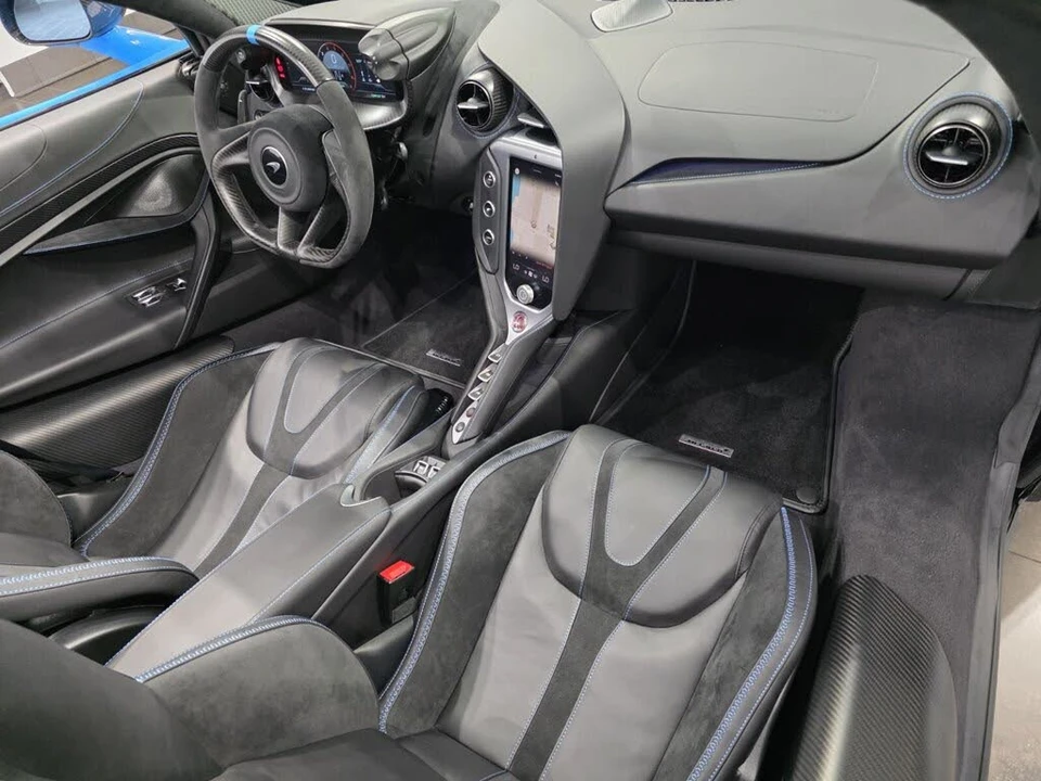 2024 McLaren 750S Spider - Image 27 of 29
