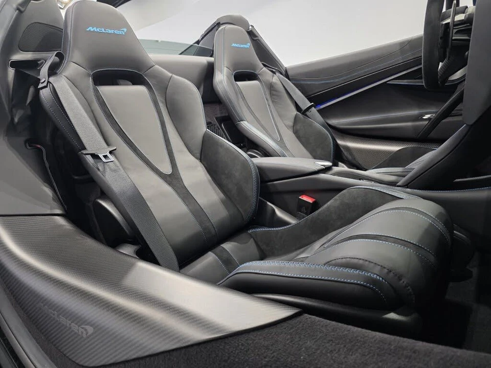 2024 McLaren 750S Spider - Image 28 of 29