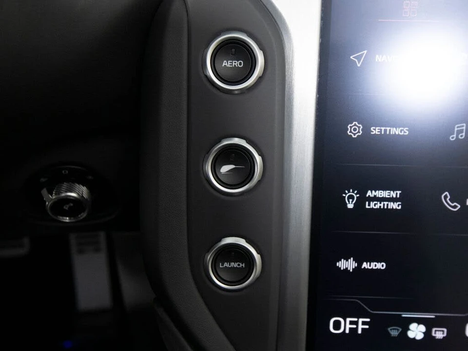 2024 McLaren 750S Spider - Image 22 of 31